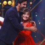 Sunita Gogoi Instagram - This Moment..Awestruck 🤩Its Ranbirrrrr ❤️ Swipe 👉 Thankyou @abusdc for d beautiful choreography n performing with both AmAzing choreographers was something I ll cherish Alwz @manichandra_official Bigboss Finale was so fantastic becoz of d amazing contestants effort.. #love #dance #passion #happiness #ranbir #moment #final #bigboss #entertainment