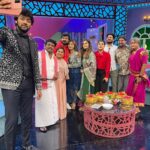 Sunita Gogoi Instagram - Happie Faces CWC team on d sets of Raju vootla Party..Super Fun episode..really had an amazing time💃🕺 Don’t miss it Tmrw(Sunday)9.30 pm @vijaytelevision #cwc #rvlp #entertainment #fun #shoot