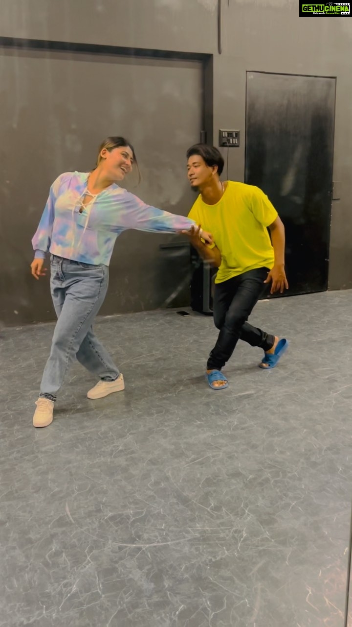 Sunita Gogoi Instagram - Casual Rehearsals Scene why not make it a Reel 😄 Partner @wong.choreographer 🕺💃 #reels #instagram #dance #passion #dancers #passion #kollywood #music #song #tamil