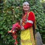 Sunita Gogoi Instagram - Happy Sunday A Khasi tribe Attire from Meghalaya,Northeast 🏞 #sunday #weekend #northeastindia #culture #tribe #india #diversity