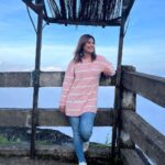 Sunita Gogoi Instagram - SM;)LE 🎀 #northeast #meghalaya #shillong #tour #family #vlog #friends #roadtrip #happiness #cold