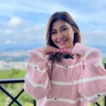 Sunita Gogoi Instagram - SM;)LE 🎀 #northeast #meghalaya #shillong #tour #family #vlog #friends #roadtrip #happiness #cold