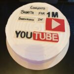 Sunita Gogoi Instagram - Whatever happens my Family🫶🏼never fails to Celebrate My Growth…Grateful🙏🧿 Love you papa mummy…You people make me feel blessed everyday🙏 #gratefull #family #youtube #1million #subscriber