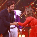 Sunita Gogoi Instagram - This Moment..Awestruck 🤩Its Ranbirrrrr ❤️ Swipe 👉 Thankyou @abusdc for d beautiful choreography n performing with both AmAzing choreographers was something I ll cherish Alwz @manichandra_official Bigboss Finale was so fantastic becoz of d amazing contestants effort.. #love #dance #passion #happiness #ranbir #moment #final #bigboss #entertainment
