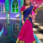 Sunita Gogoi Instagram - #RAJUVOOTLAPARTY Sunday 9.30 pm @vijaytelevision Outfit @andy_k_studio Hair @krishna_hairstylist #newshow #entertainment