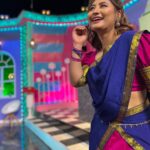 Sunita Gogoi Instagram - #RAJUVOOTLAPARTY Sunday 9.30 pm @vijaytelevision Outfit @andy_k_studio Hair @krishna_hairstylist #newshow #entertainment