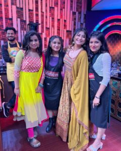 Sunita Gogoi Instagram - Happy Weekend 💃🕺 @kuraishi_the_entertainer @sivaangi.krish @monisha.blessy @im_raveena_daha #cwc4 #entertainment