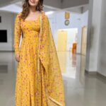 Sunita Gogoi Instagram - Had super fun meeting so many people for Vijay Kondattam 💃 Outfit @shopaholic_collections Hair @style_with_anbu #vijay #kondattam #event #entertainment
