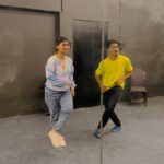 Sunita Gogoi Instagram – 2nd half of rehearsal was pending..so here it goes💃🕺

@wong.choreographer

#dance #passion #friends