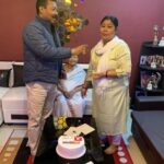 Sunita Gogoi Instagram - Whatever happens my Family🫶🏼never fails to Celebrate My Growth…Grateful🙏🧿 Love you papa mummy…You people make me feel blessed everyday🙏 #gratefull #family #youtube #1million #subscriber