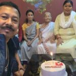 Sunita Gogoi Instagram - Whatever happens my Family🫶🏼never fails to Celebrate My Growth…Grateful🙏🧿 Love you papa mummy…You people make me feel blessed everyday🙏 #gratefull #family #youtube #1million #subscriber