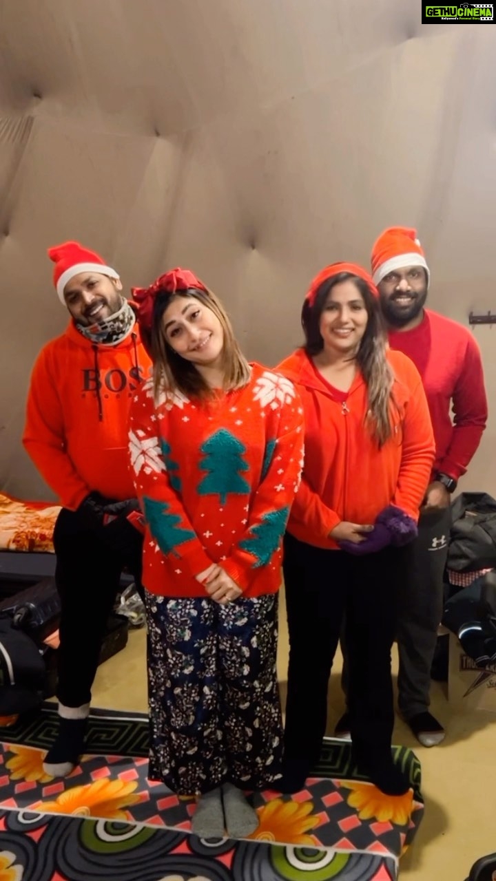 Sunita Gogoi Instagram - Merry Christmas 🎄 #manalidiaries @sudhansj @shalu2626 @praveenrocker17