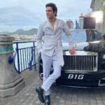 Sunny Hinduja Instagram - Sarang ke anek rang!! #shehzada #shoot #bts #new