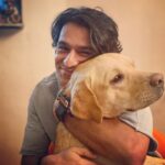 Sunny Hinduja Instagram - Pure happiness🐶 Thanks @hiral_patel_pandey & @saubhygr8 for a lovely evening🤗 #petlove #doglover
