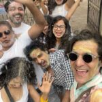 Sunny Hinduja Instagram - होली के रंग अपनो के संग ♥️ #holi #2023 #friends #family #color