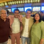 Sunny Hinduja Instagram – कल बोहत ख़ास था पर माँ बाप का साथ उससे अनमोल बना देता है।

Dekhein “Shehzada” apne nazdeeki cinemagharo mein !!
Waise bhi special Friday hai offer for all our Shehzadas & Shehzadis ❤️💥
Buy one ticket, get one FREE. Use promo code SHEHZADA on @bookmyshowin 

आप सभी के प्यार और दुआओं की ज़रूरत है ♥️🙏

#aboutlastnight #shehzada #premiere #love #blessings #grateful 

Outfit : @nm_design_studio 
Styled: @avanipratapgumber 
Hairstylist: @sahilmore_hair Juhu PVR