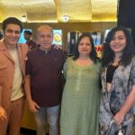 Sunny Hinduja Instagram – कल बोहत ख़ास था पर माँ बाप का साथ उससे अनमोल बना देता है।

Dekhein “Shehzada” apne nazdeeki cinemagharo mein !!
Waise bhi special Friday hai offer for all our Shehzadas & Shehzadis ❤️💥
Buy one ticket, get one FREE. Use promo code SHEHZADA on @bookmyshowin 

आप सभी के प्यार और दुआओं की ज़रूरत है ♥️🙏

#aboutlastnight #shehzada #premiere #love #blessings #grateful 

Outfit : @nm_design_studio 
Styled: @avanipratapgumber 
Hairstylist: @sahilmore_hair Juhu PVR