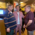 Sunny Hinduja Instagram - कल बोहत ख़ास था पर माँ बाप का साथ उससे अनमोल बना देता है। Dekhein “Shehzada” apne nazdeeki cinemagharo mein !! Waise bhi special Friday hai offer for all our Shehzadas & Shehzadis ❤️💥 Buy one ticket, get one FREE. Use promo code SHEHZADA on @bookmyshowin आप सभी के प्यार और दुआओं की ज़रूरत है ♥️🙏 #aboutlastnight #shehzada #premiere #love #blessings #grateful Outfit : @nm_design_studio Styled: @avanipratapgumber Hairstylist: @sahilmore_hair Juhu PVR