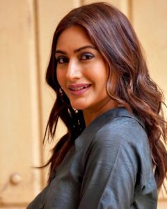 Surbhi Chandna Instagram - 🍜
