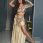 Surbhi Chandna Instagram - Gold Digger