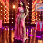 Surbhi Chandna Instagram - Gold Digger