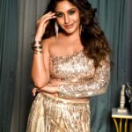 Surbhi Chandna Instagram - Gold Digger