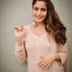 Surbhi Chandna Instagram - Pehnawa @saaya.thelabel @fashionbusinessofficials