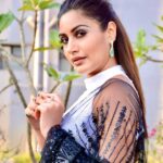 Surbhi Chandna Instagram - Thankyou for such an overwhelming response to Last Nights Episode and for SS in general Love Right Back from Manmeet Shergill 🐯 Saree BY @shivannishiralli #MSwardrobe #sherdilShergill