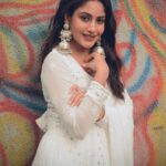 Surbhi Chandna Instagram - Chandni Stylist @_anushkapuri_ Suit : @thechikanlabel Jhumki : @suhana_art_and_jewels Jutti : @threadstoriesofficial