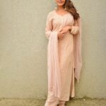 Surbhi Chandna Instagram - Pehnawa @saaya.thelabel @fashionbusinessofficials