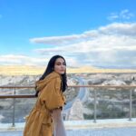Surbhi Jyoti Instagram - Cappadocia, you are more beautiful than I thought 🌈🤍 . . . . . . @goturkiye @turkiyetourism_in @confiancecommunications #landofbeautifulhorses #turkey Cappadocia / Türkiye