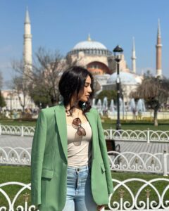 Surbhi Jyoti Instagram - Istanbul, you beauty ✨🧡
.
.
.
.
.
.
.
.
.
.
.
.
.
@goturkiye 
@turkiyetourism_in 
@confiancecommunications