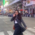 Surbhi Jyoti Instagram - New York does that to you 💖 . . . . . . . . . . . . #reelitfeelit #trending #reels #instagram #trendingreels