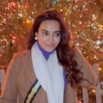 Surbhi Jyoti Instagram - Winter vibes 🇺🇸 . . . . . . . . . . . . . #reeitfeelit #trendingreels #trendingnow #trendingsongs #trending #trendingaudio #travelgram #newyork #winterfashion #winterwear
