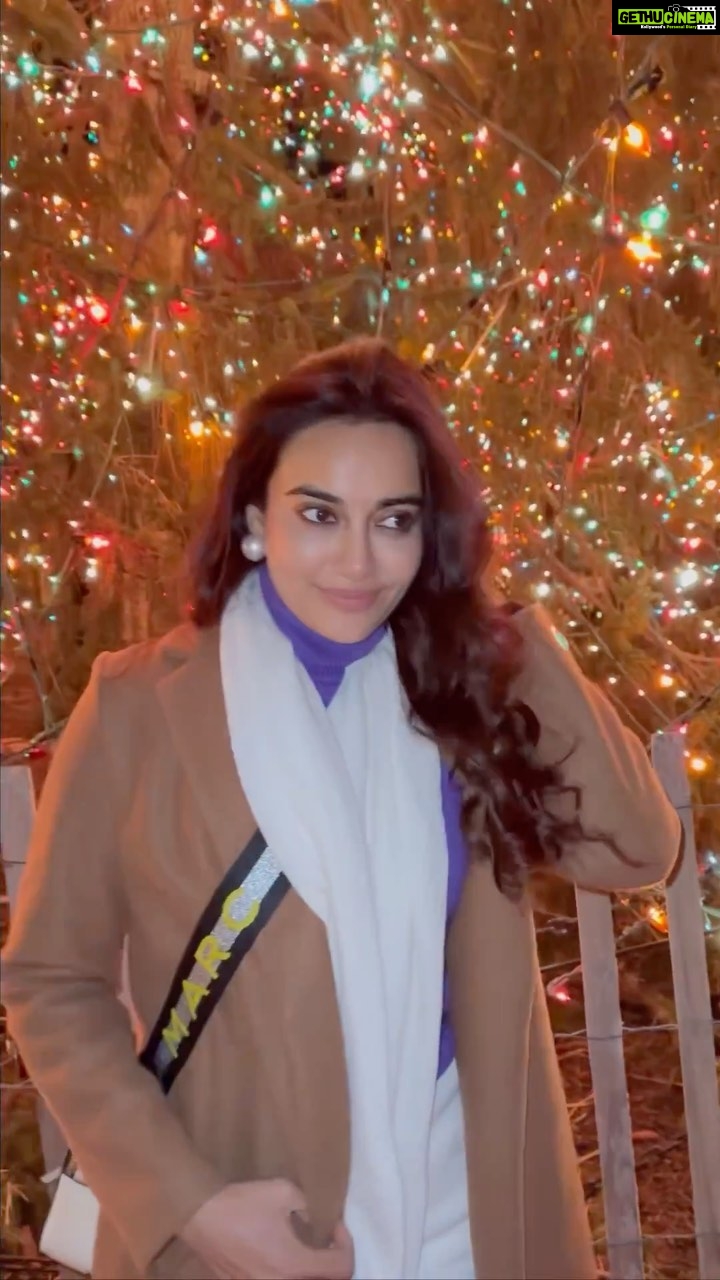 Surbhi Jyoti Instagram - Winter vibes 🇺🇸 . . . . . . . . . . . . . #reeitfeelit #trendingreels #trendingnow #trendingsongs #trending #trendingaudio #travelgram #newyork #winterfashion #winterwear