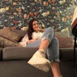 Surbhi Jyoti Instagram - Saturday cocktail 🥂