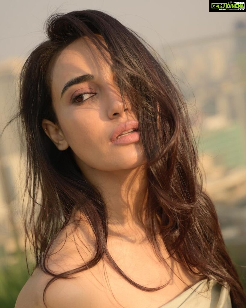 Surbhi Jyoti Instagram - Hair and there ....