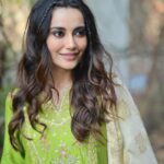 Surbhi Jyoti Instagram - Eid Mubarak everyone 🌙✨ Love and peace 🤗🤗🤗 . . . . . . . . . . Wearing @namehbyamreen Shot by @deepak_das_photography HMU @tanyamakeoverofficial Earrings @mortantra