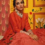 Surbhi Jyoti Instagram - Baisakhi diyan Mubaarakaan✨ . . . . . . @tussah_siddhishah @horilhumad @illuminate_shine_everyday @shopziddi @fab_beauty___ @sidandpiyu