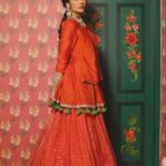 Surbhi Jyoti Instagram - Baisakhi diyan Mubaarakaan✨ . . . . . . @tussah_siddhishah @horilhumad @illuminate_shine_everyday @shopziddi @fab_beauty___ @sidandpiyu