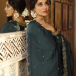 Surbhi Jyoti Instagram - Gajra Mohabbat wala 🤍 . . . . . . . . Wearing @jigarmaliofficial Clicked by @horilhumad MUA @fab_beauty___ Hair @sidandpiyu
