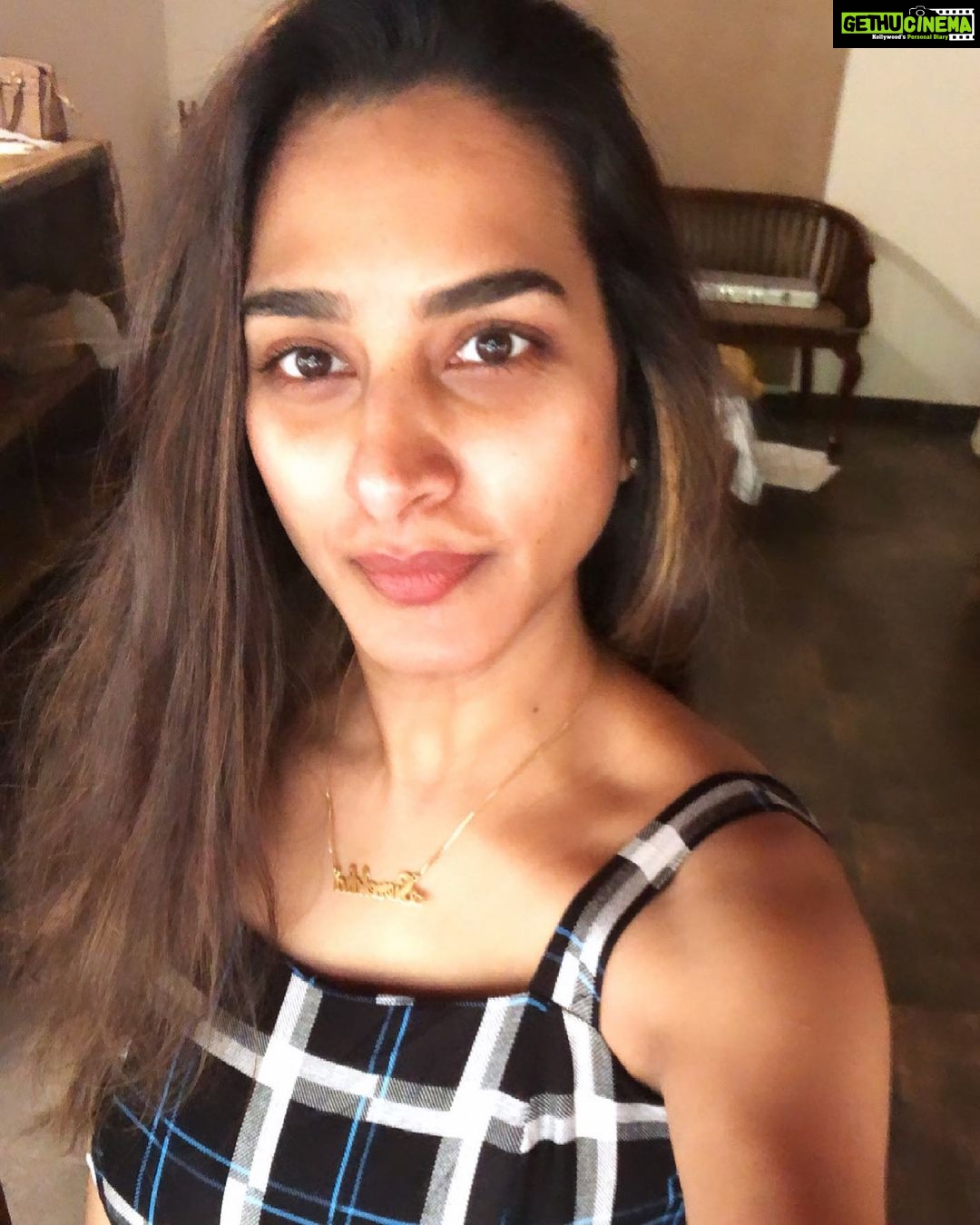Sureka Instagram - Had wonderful stay at @browntownresort thank you for having us❤️