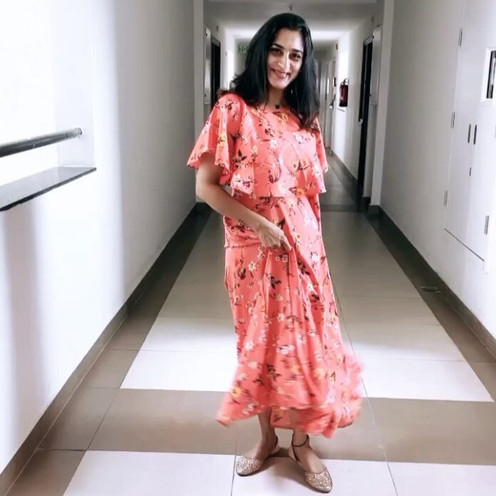 Sureka Actress Sureka HD Photos and Wallpapers May 2023 - Gethu Cinema