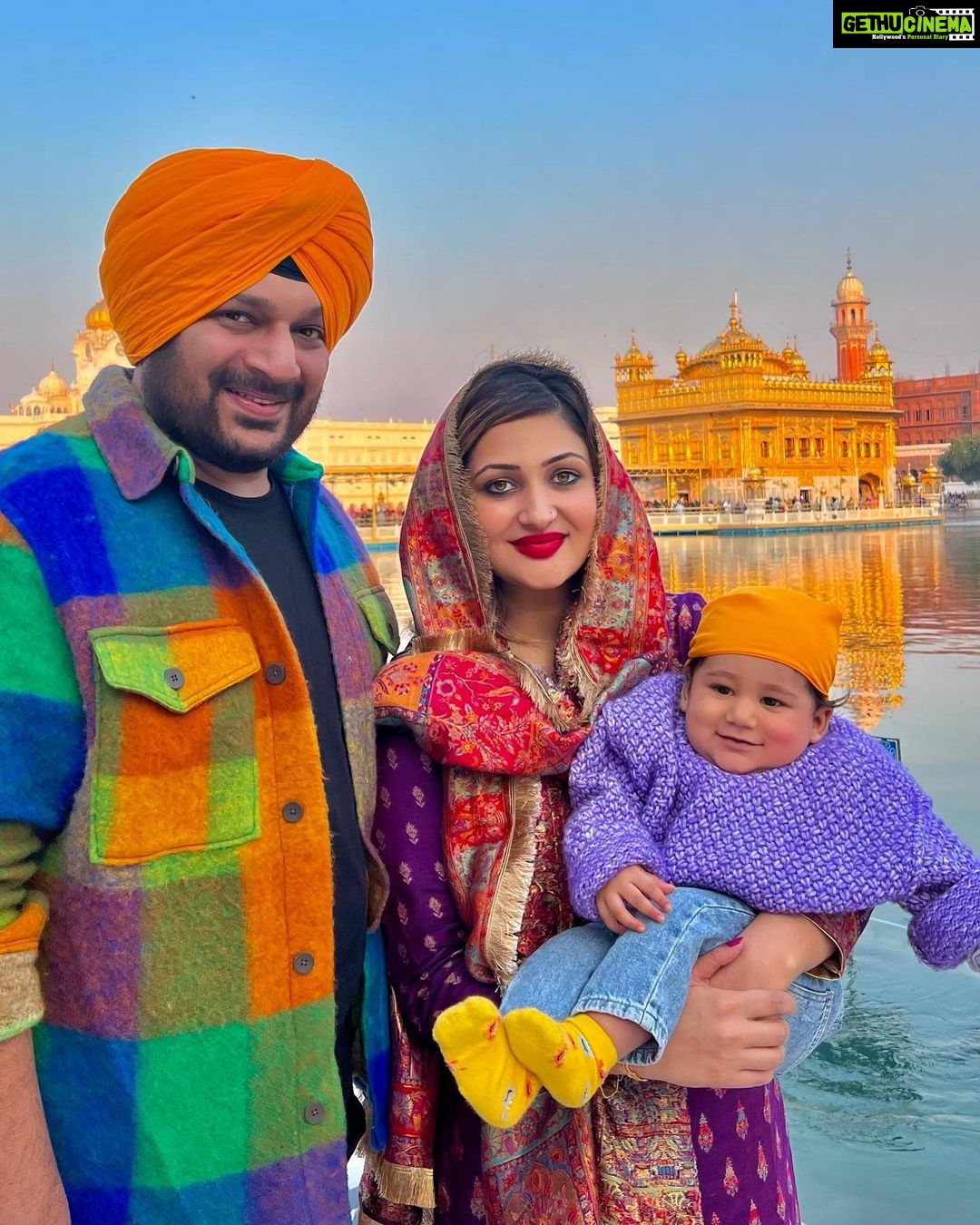 Surilie Gautam Instagram - Such a divine blessing 😇 Saibhang’s first visit to Shri Harmandir Sahib Ji 🙏🏻 Can’t thank baba ji enough for this lil donut🥰😇🙏🏻 #goldentemple #amritsar #divineblessing #donutdiaries Sri Harmandir Sahib, Sri Amritsar - www.sgpc.net