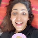 Surilie Gautam Instagram - Are you missinggggg DONUTTTTTTTTT ??? 😍😂🤣🤩🍩🍩🍩🍩 @yamigautam