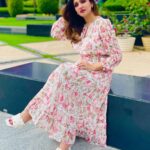 Surilie Gautam Instagram - Sunday Best 🌺 #love