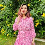 Surilie Gautam Instagram - Pretty in Pink and every other thing 💕