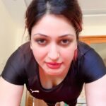 Surilie Gautam Instagram - 🤪 #plankworkout #target #alldayeveryday