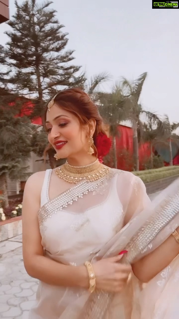 Surilie Gautam Instagram - In love with this melody #naukadoobi LOST releasing on 16th February on ZEE5 #truthisneverlost #zee5 #16january @yamigautam