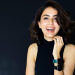 Swati Kapoor Instagram - Two watches because I can’t choose one ! Check the entire collection on their page @crossbeatsind. Use code - CBSWATI10 to avail additional 10% discount. #crossbeatind #designedtodeliver #crossbeats